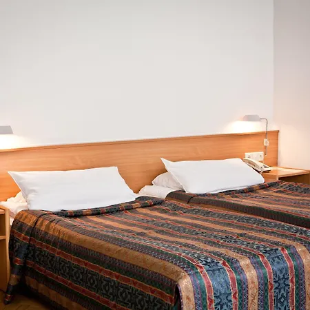 Konventa Seta - Keystone Collection