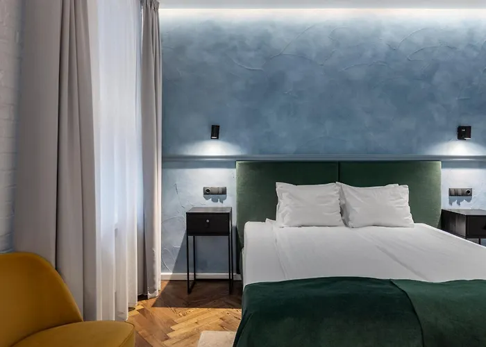 Konventa Seta - Keystone Collection