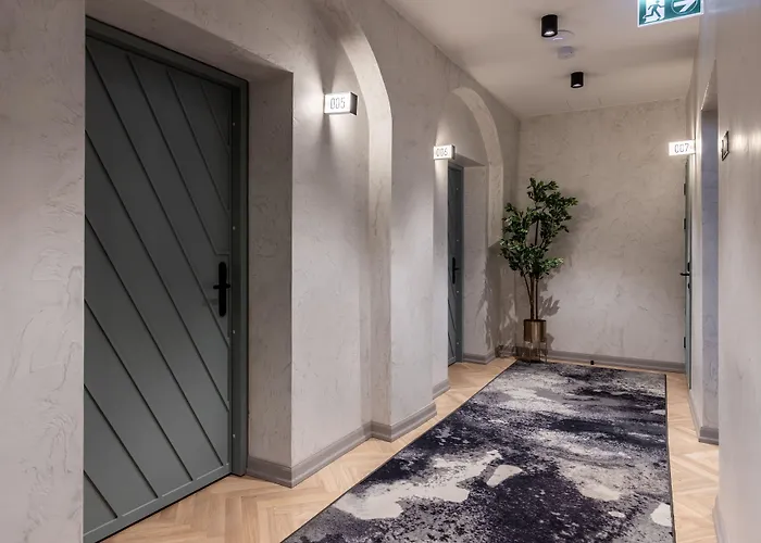 Konventa Seta - Keystone Collection