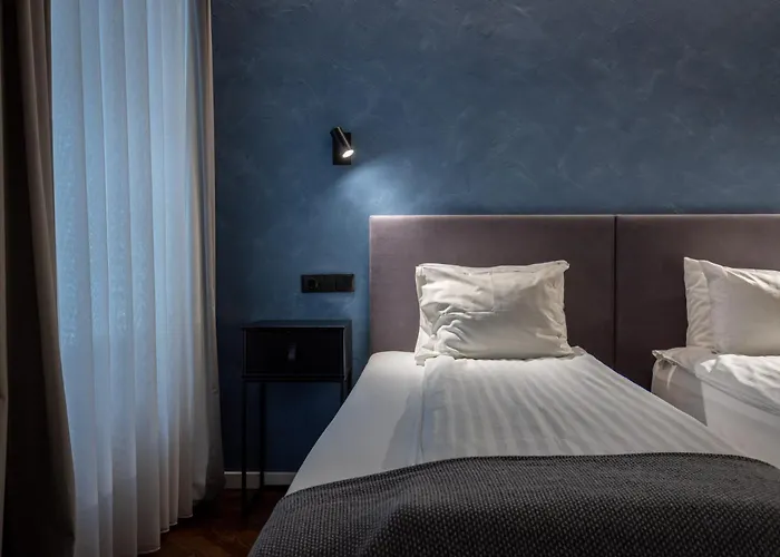 Konventa Seta - Keystone Collection